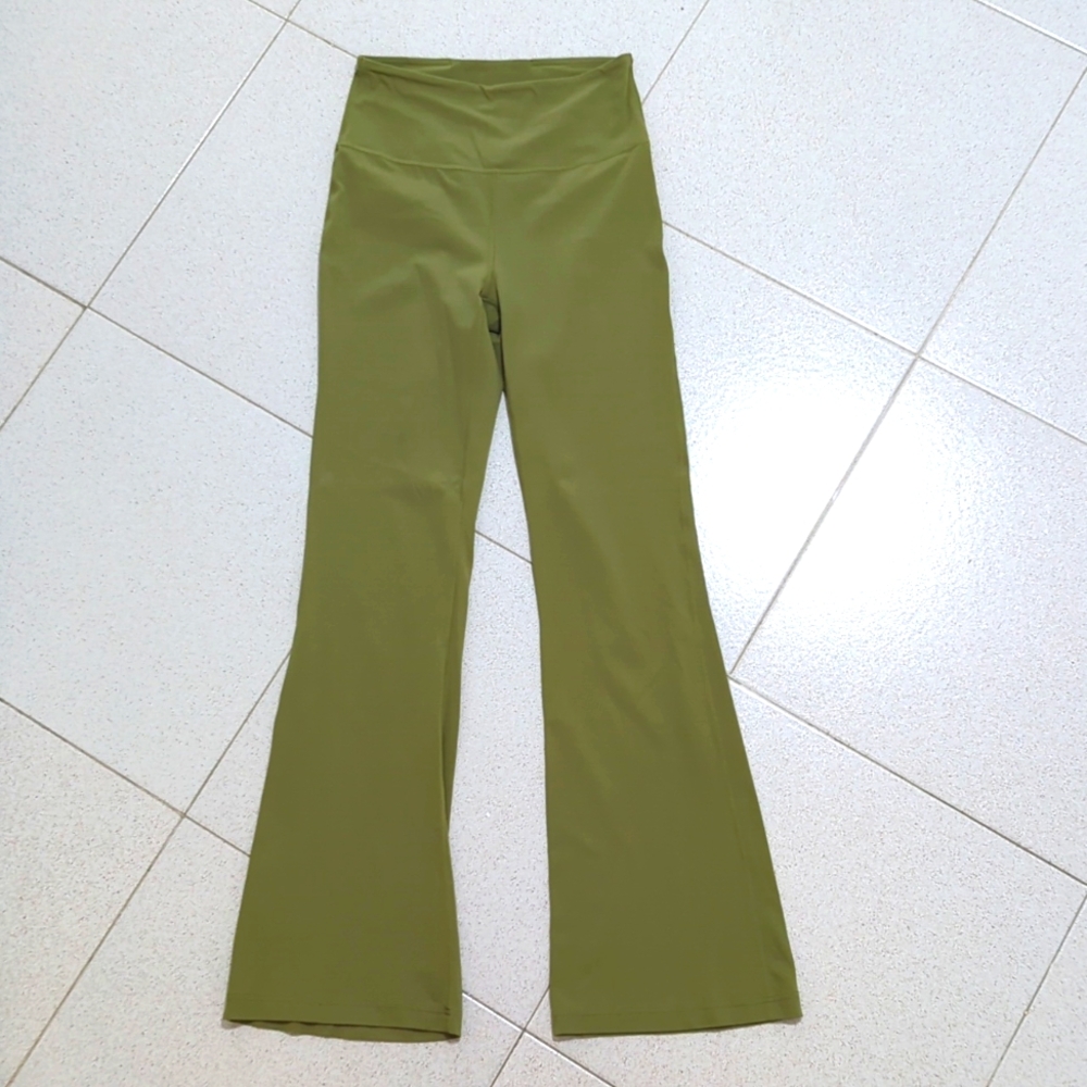 Lululemon flair pants